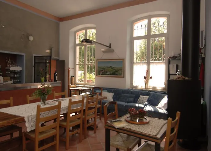 Del Barbaresco مزرعة للإقامة *